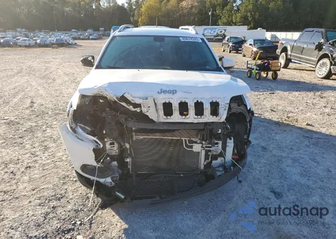 2019 Jeep Cherokee Latitude Plus z USA, uszkodzony, nr VIN 1C4PJLLB5KD420374